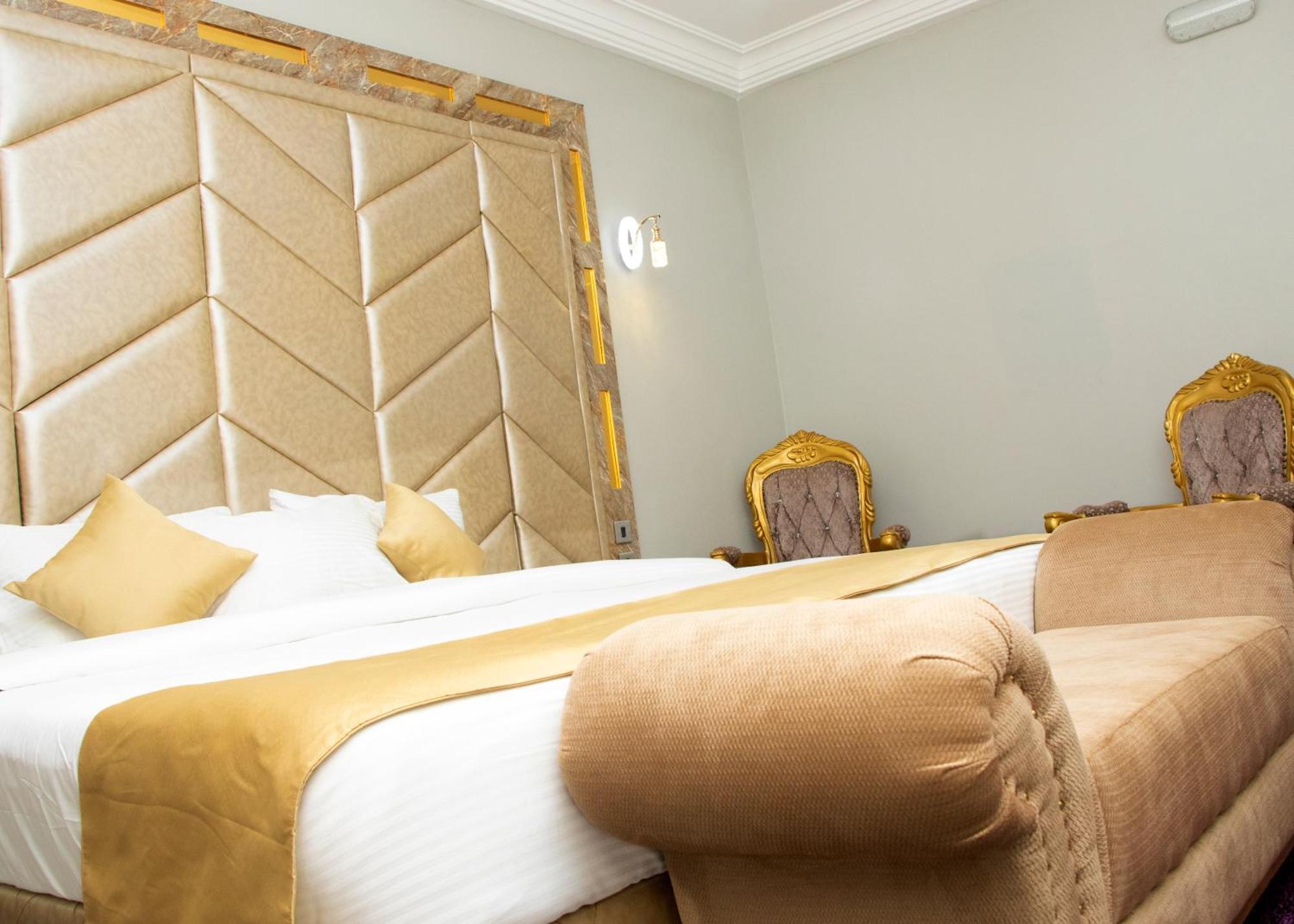 Grand Bohabs Hotel 아부자 외부 사진
